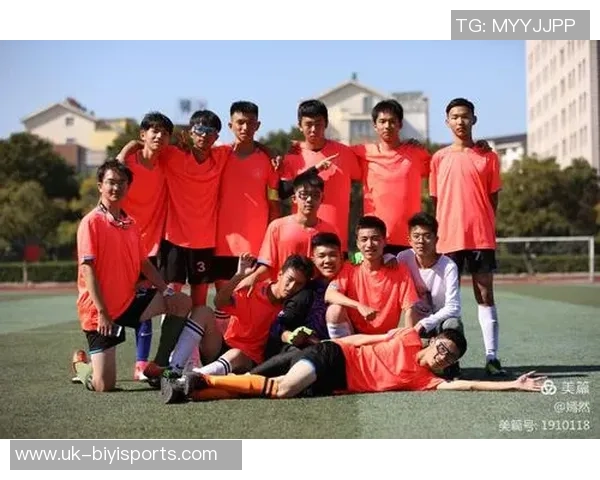 欧洲足球宝贝魅力无限精彩瞬间尽在这里尽情欣赏足球场上的青春风采 欧洲足球宝贝魅力无限精彩瞬间尽在这里尽情欣赏足球场上的青春风采