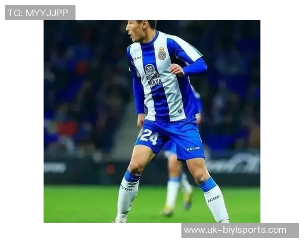 武磊领衔中国足球队冲击国际赛场展现拼搏精神与团队合作的决心