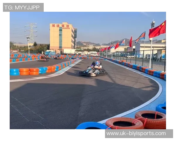 畅游足球世界公园体验刺激卡丁车乐趣尽在其中